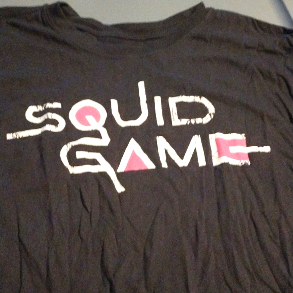 *3/$20 Bundle Deal Closet Cleanout Sale* Vintage Squid Game T-shirt Medium